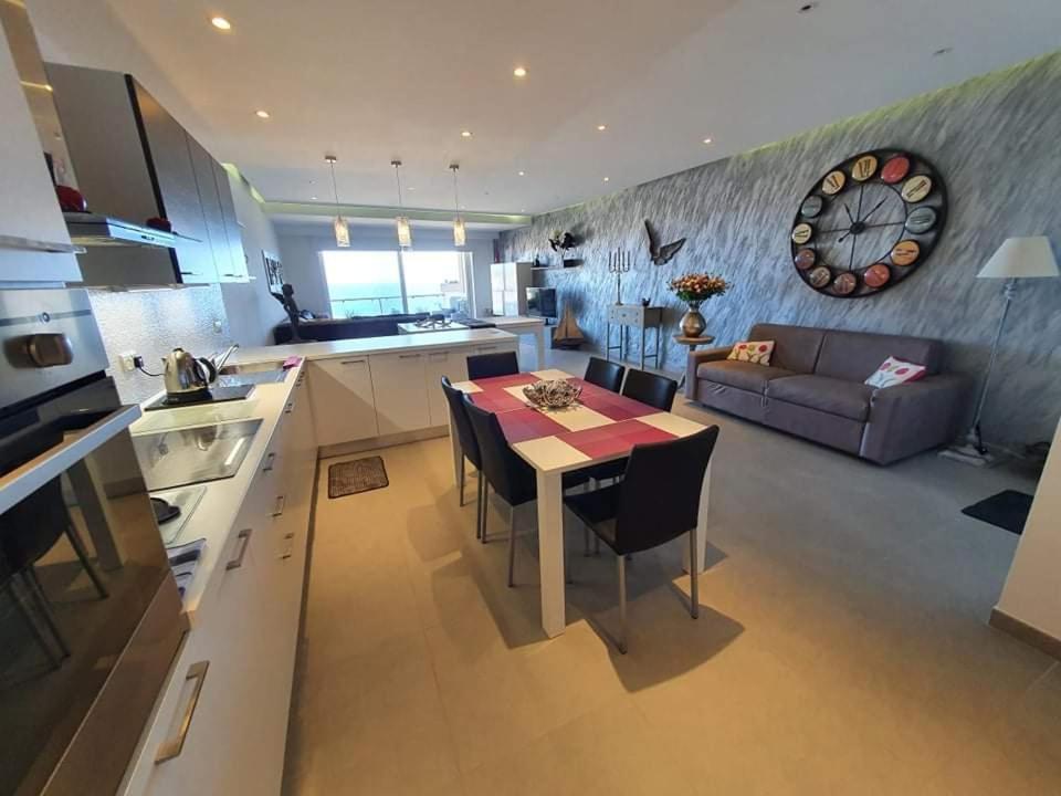 Sunset Holiday Apartment With Communal Pool + Views Ghajn Melel Экстерьер фото